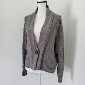 Zara Knit Chuncky Cardigan Sweater in gray Size Medium
